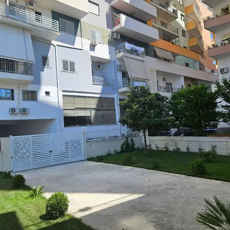 Shpia Nkopsht Σπίτι διακοπών Lushnjë