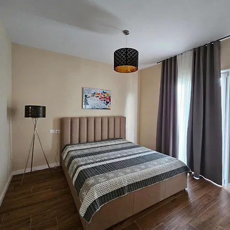 Shpia Nkopsht Σπίτι διακοπών *