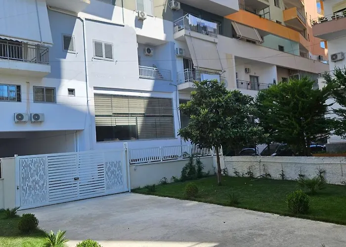 Holiday home Shpia Nkopsht